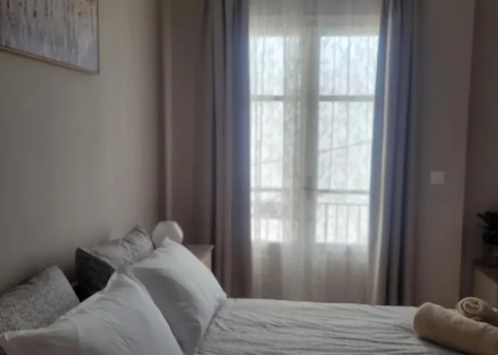 Celene Apartment *